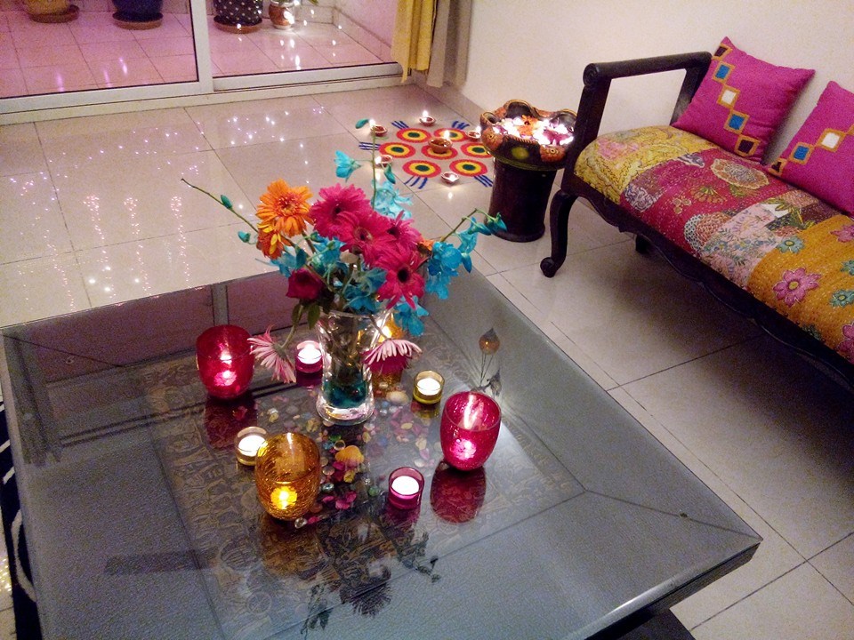 This piece excels in creating a festive and celebratory mood. 